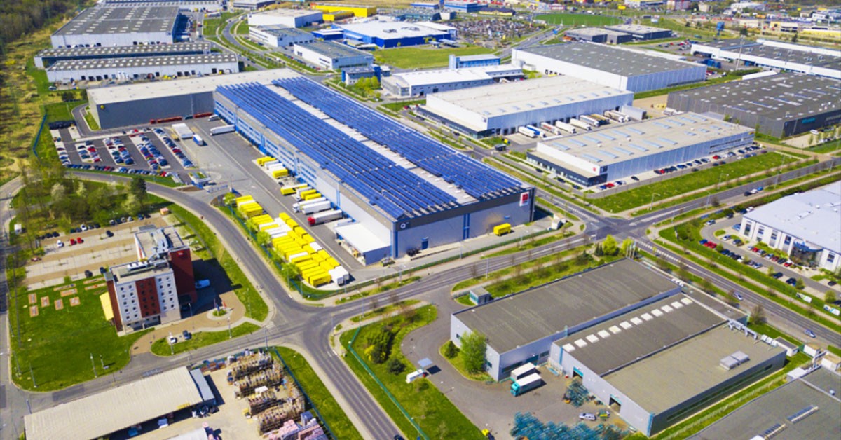 Industrial Drones for Warehouse Operations: Benefits and Usage